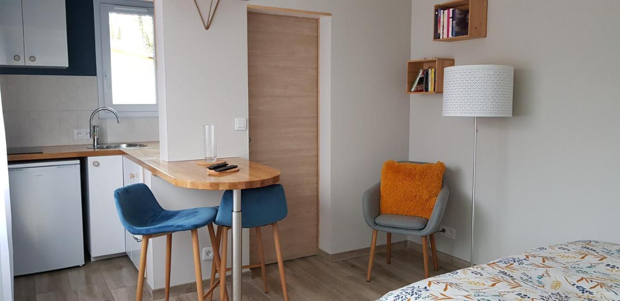 Agreable Petite Maison Proche Joigny Chamvres المظهر الخارجي الصورة