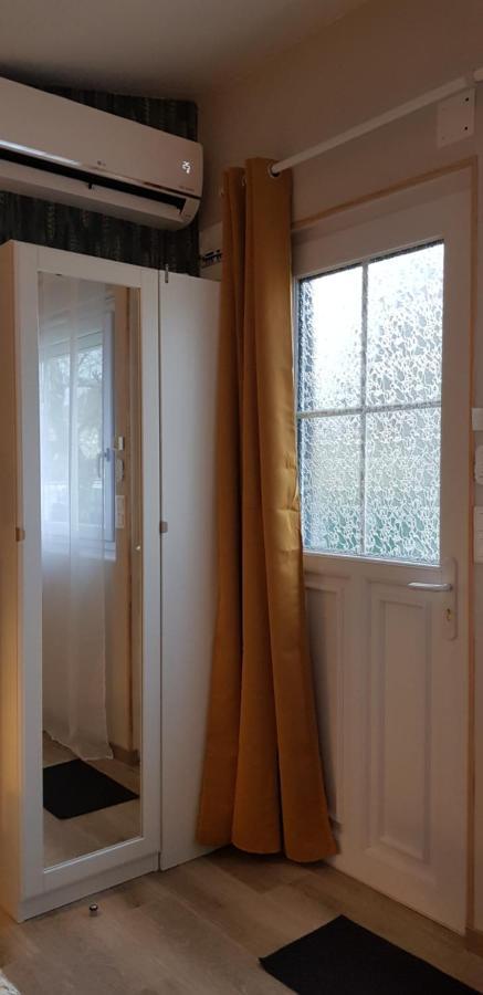 Agreable Petite Maison Proche Joigny Chamvres المظهر الخارجي الصورة